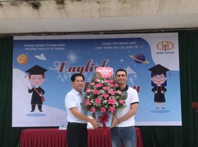 HỢP TÁC GIỮA THT- I CENTRE VÀ TRƯỜNG THCS LÝ TỰ TRỌNG